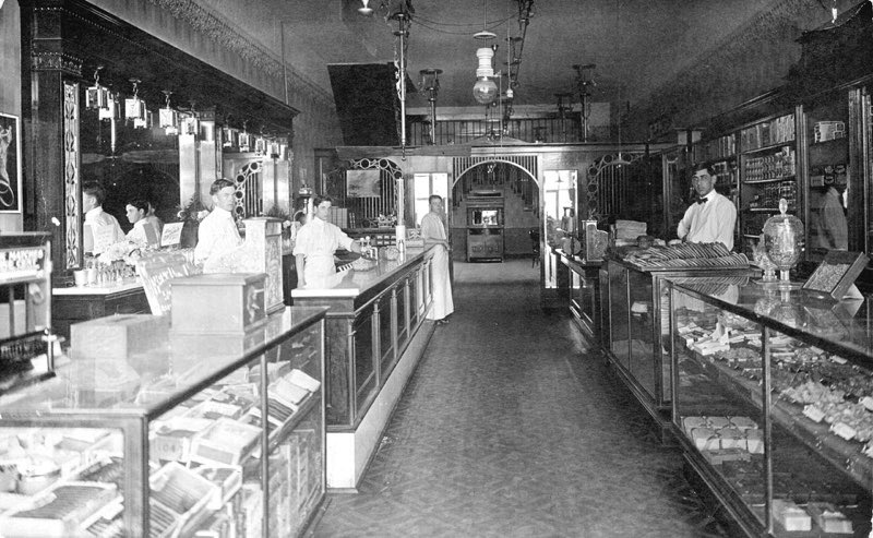 Interior of Palace Bakery 1907
